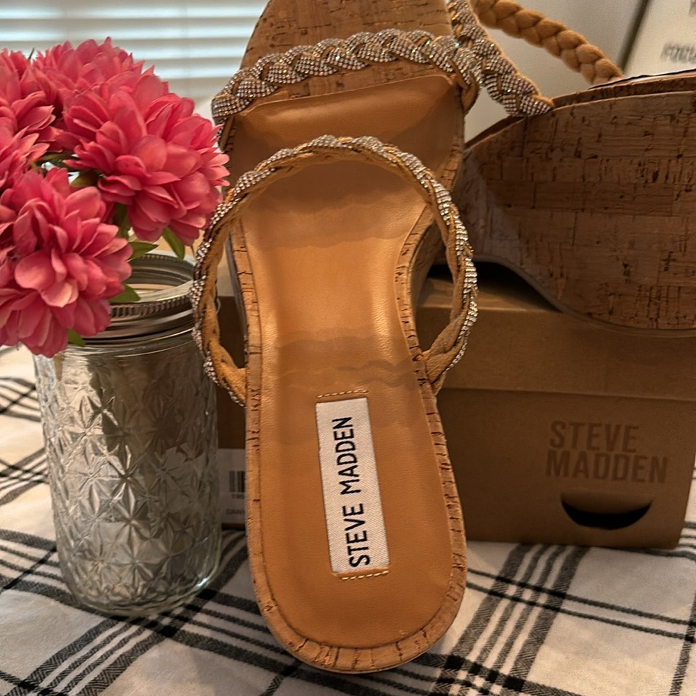 Steve Madden Wedge - Picture 6 of 6